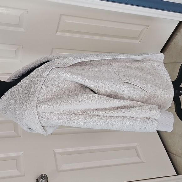 New Chicgal Fuzzy Hooded Open Front Sherpa Jacket Coat W Pockets 2XL Oatmeal - Picture 13 of 14